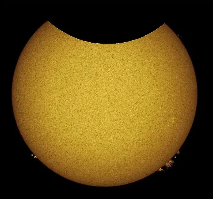 eclipse solaire partielle 27 octobre 2021